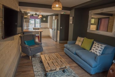 1 bed flat, Shire Oak Road, Headingley, Leeds, LS62DE - Image 2